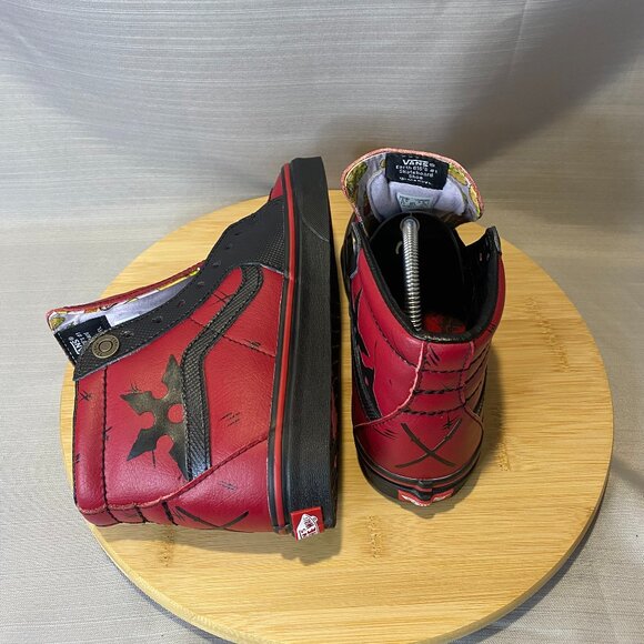 Vans x Marvel Deadpool Black Red Limited Sneakers Mens 4 Womens 5.5 U.S A0703 t - Picture 6 of 8